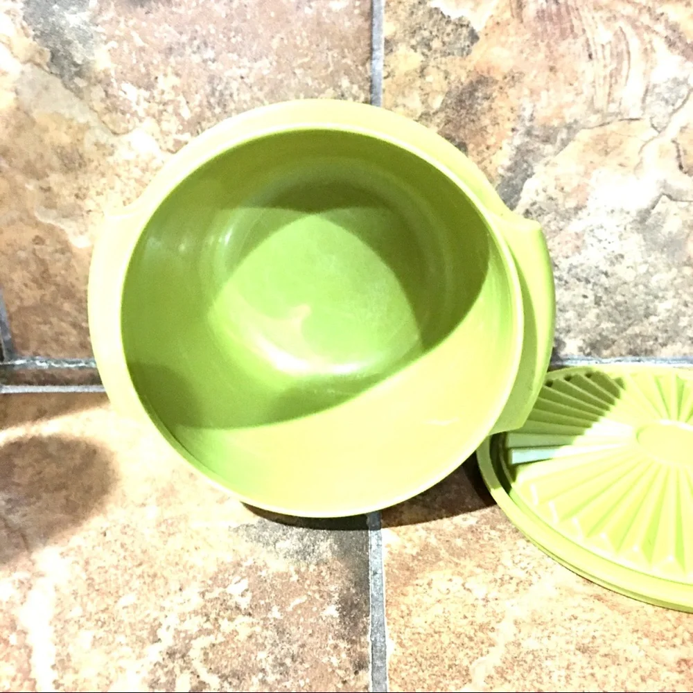 Vintage Tupperware celery green bowl home kitchen